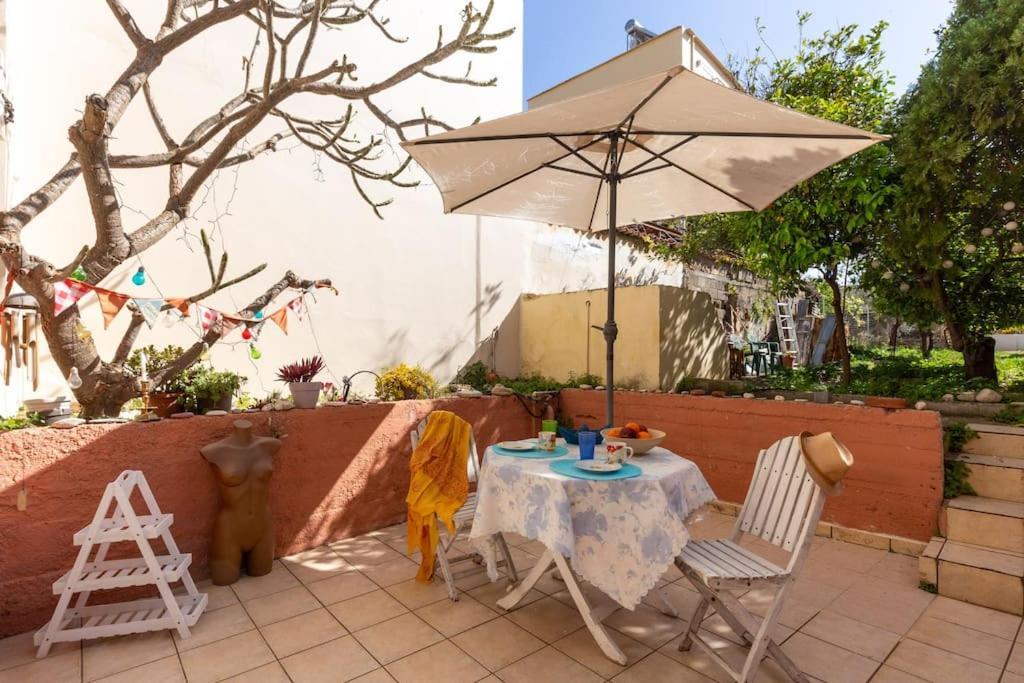 Backyard Art Studio Chania  ภายนอก รูปภาพ